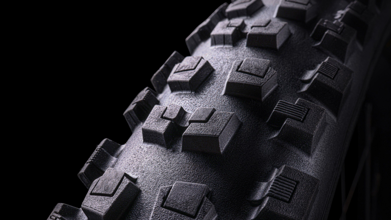 Specialized Purgatory Grid Trail 2Bliss Ready T7 27.5/650Bx2.4 Tyre Black-2